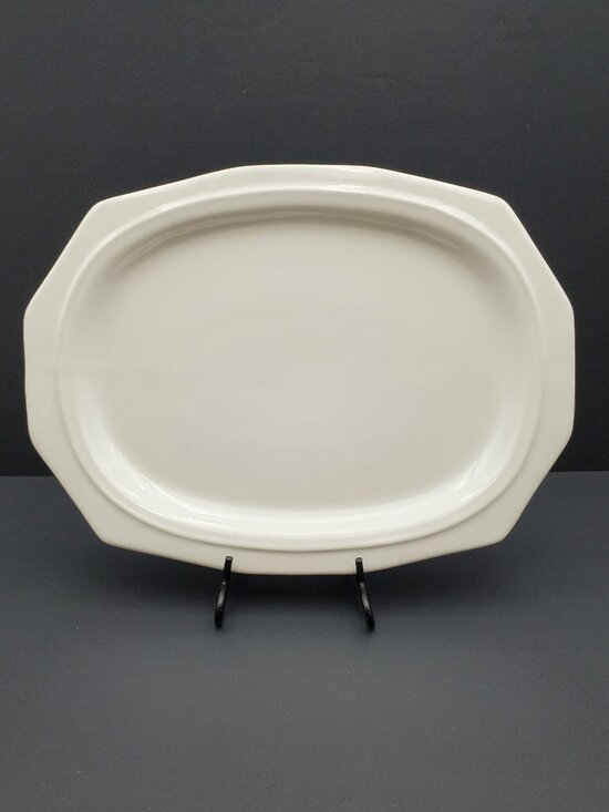Pfaltzgraff Other - Pfaltzgraff Heritage White Platter Large Multi-Sided Stoneware Serving Plate